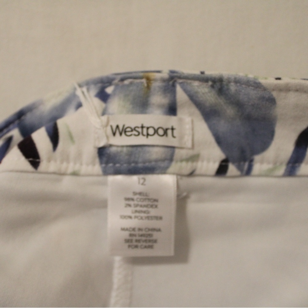Westport Skirt size 12 with shorts underneath - Picture 5 of 7